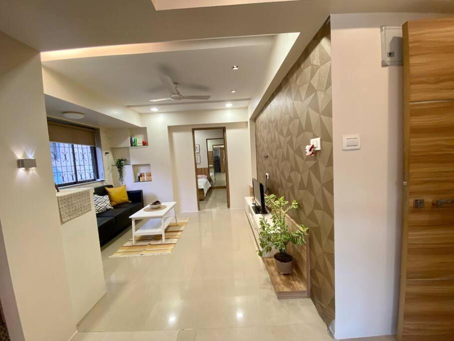 Scarlett 102, Chapel Road By Connekt Homes Mumbai Exterior photo